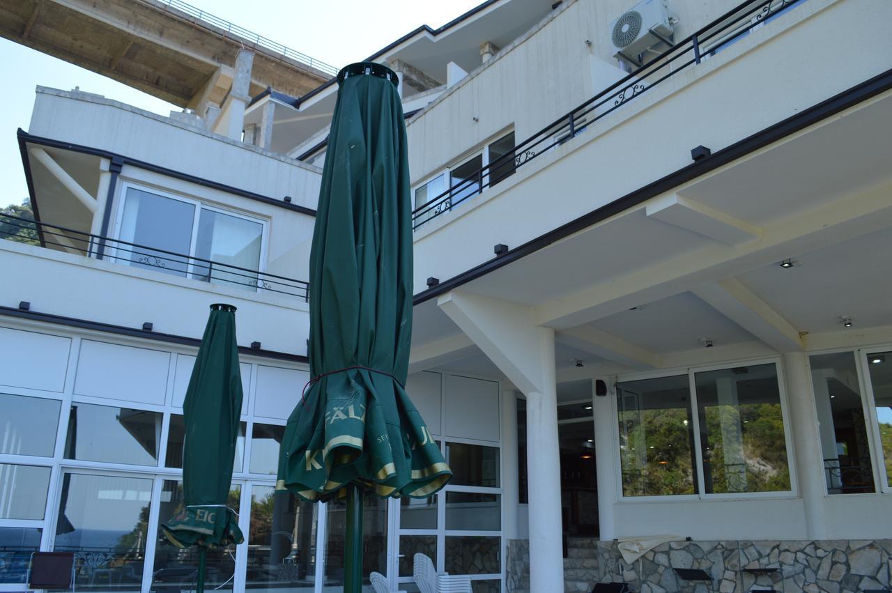 Novalic Hotel دوبرا فوفا المظهر الخارجي الصورة