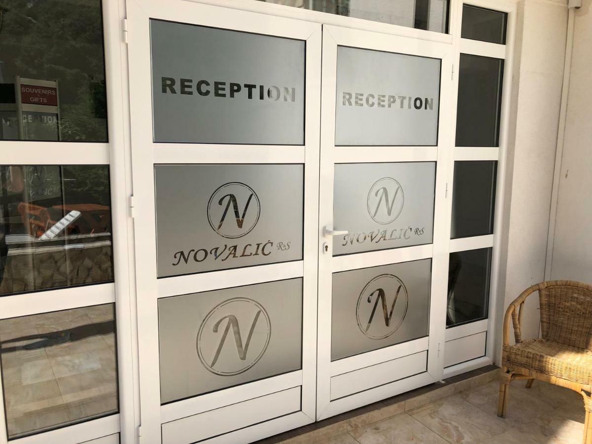 Novalic Hotel دوبرا فوفا المظهر الخارجي الصورة
