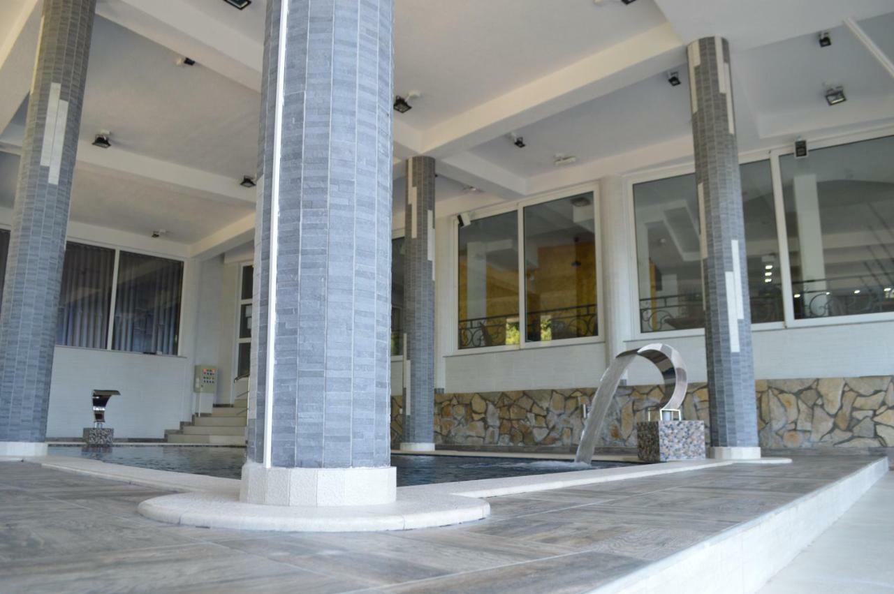 Novalic Hotel دوبرا فوفا المظهر الخارجي الصورة